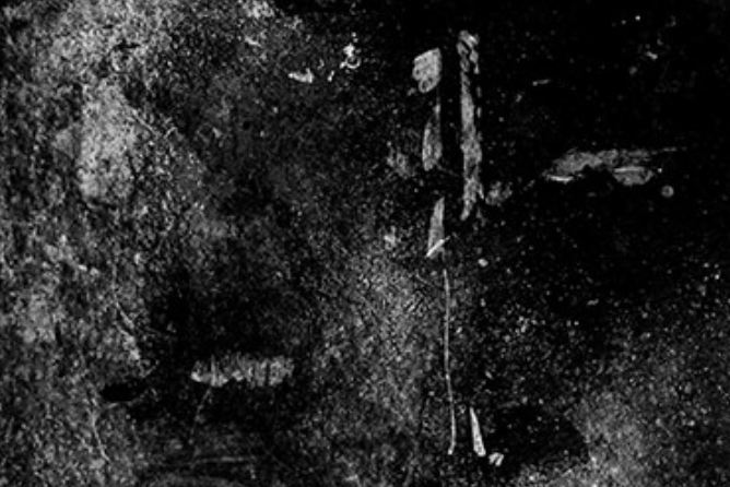 Heavy dust overlays for a dramatic vintage look