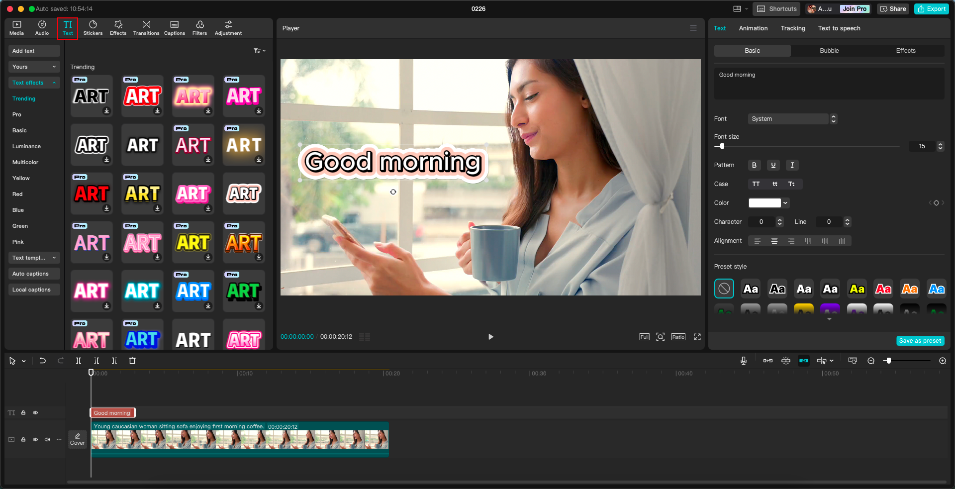 Lataa video ja lisää tekstiä