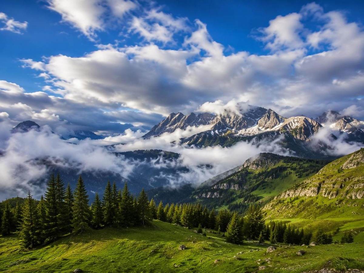 animate clouds in photo AI prompt cover 2 in 4:3